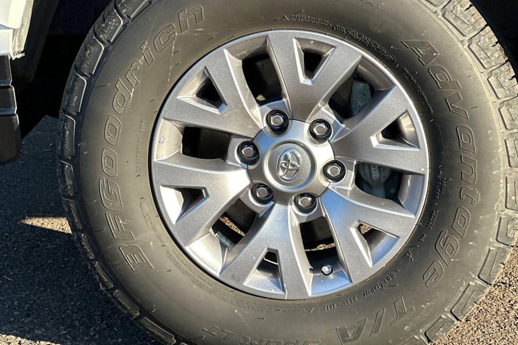 2018 Toyota Tacoma SR5 7