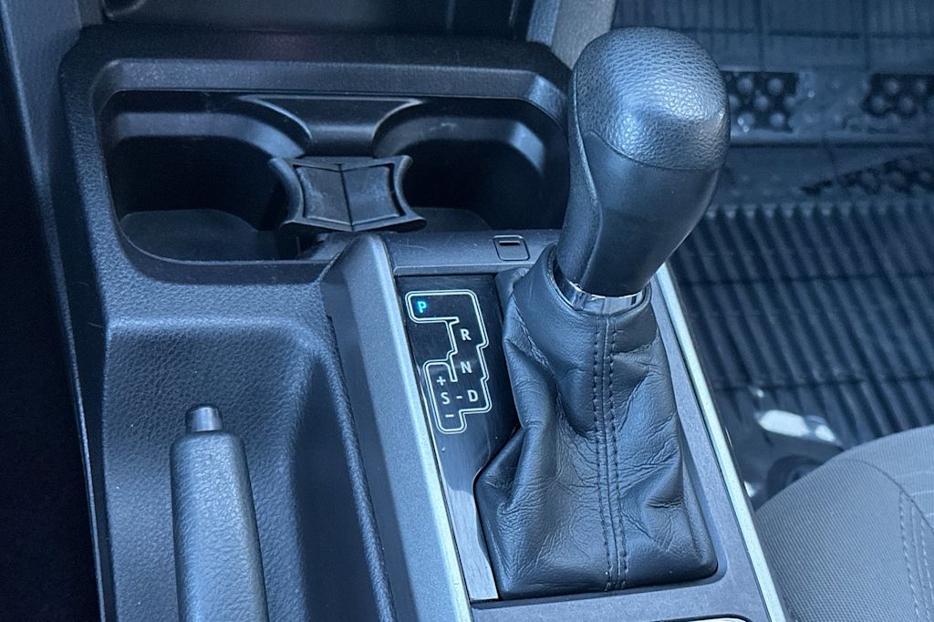 2018 Toyota Tacoma SR5 13