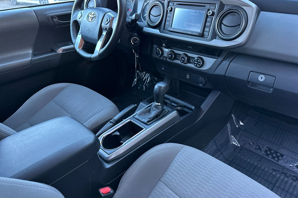 2018 Toyota Tacoma SR5 11