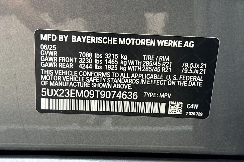 Thumbnail: 2026 BMW X7 - 17