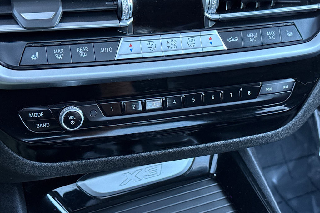 Thumbnail: 2022 BMW X3 - 27