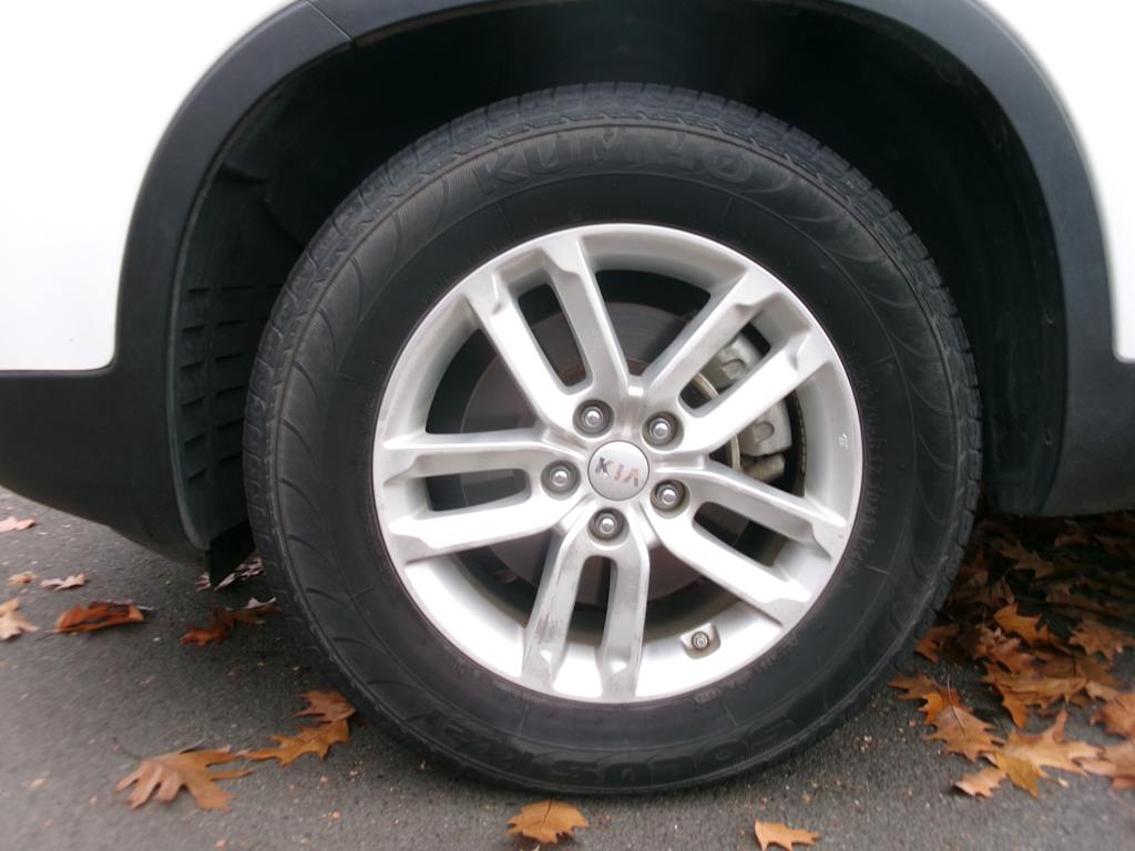 Thumbnail: 2015 Kia Sorento - 6