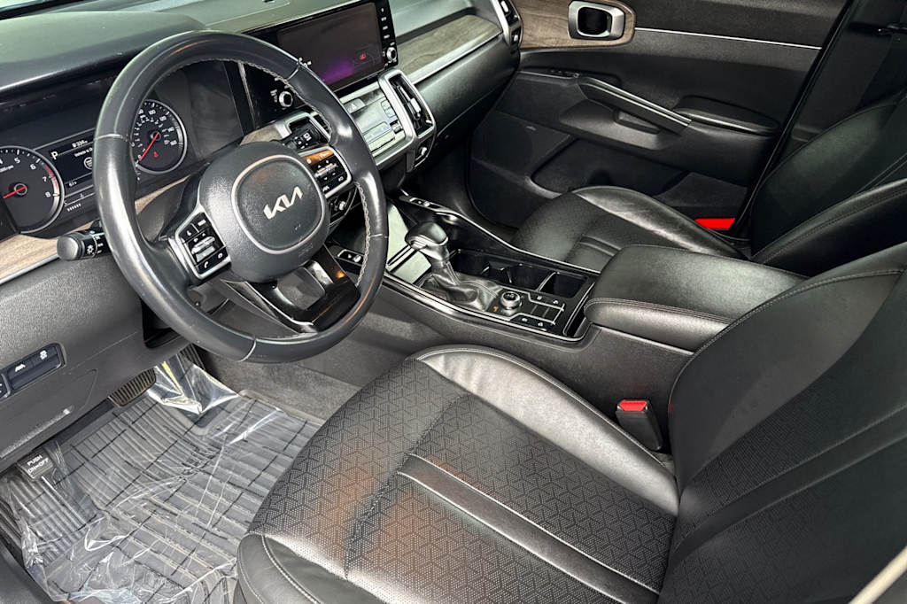 Thumbnail: 2022 Kia Sorento - 10
