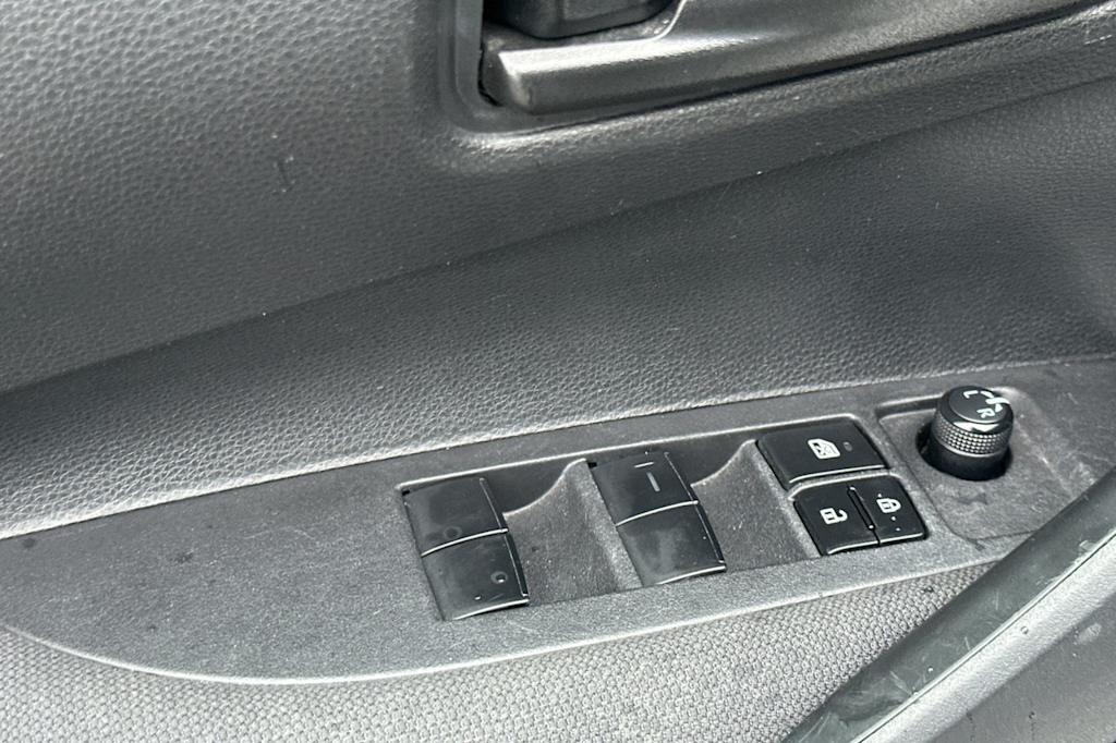 Thumbnail: 2023 Toyota Corolla - 21