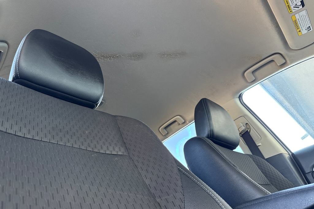 Thumbnail: 2015 Mitsubishi Outlander - 23
