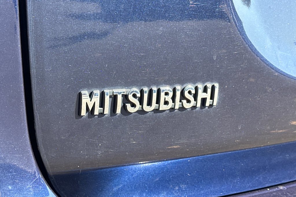 Thumbnail: 2015 Mitsubishi Outlander - 7
