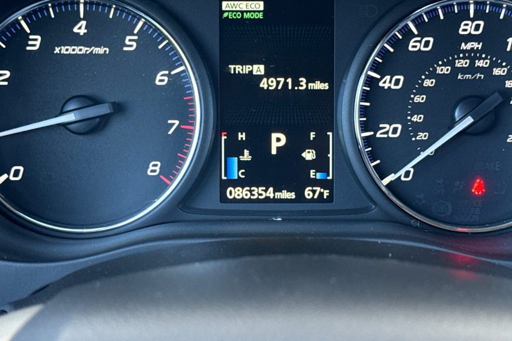 Thumbnail: 2015 Mitsubishi Outlander - 28