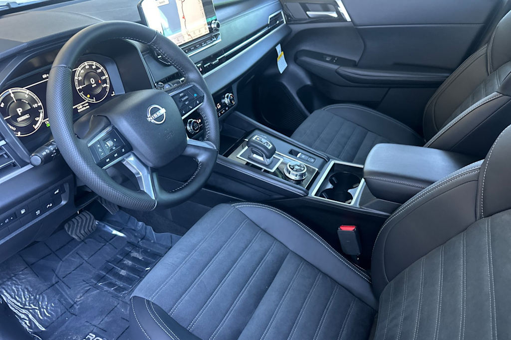 Thumbnail: 2026 Nissan Rogue - 10