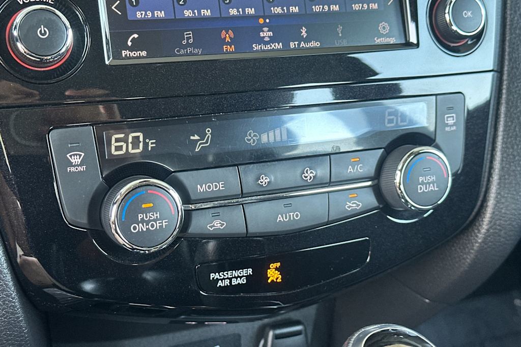 Thumbnail: 2020 Nissan Rogue Sport - 26