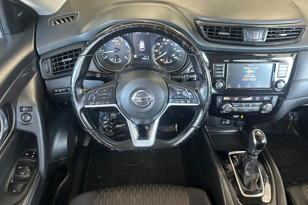 Thumbnail: 2020 Nissan Rogue - 11