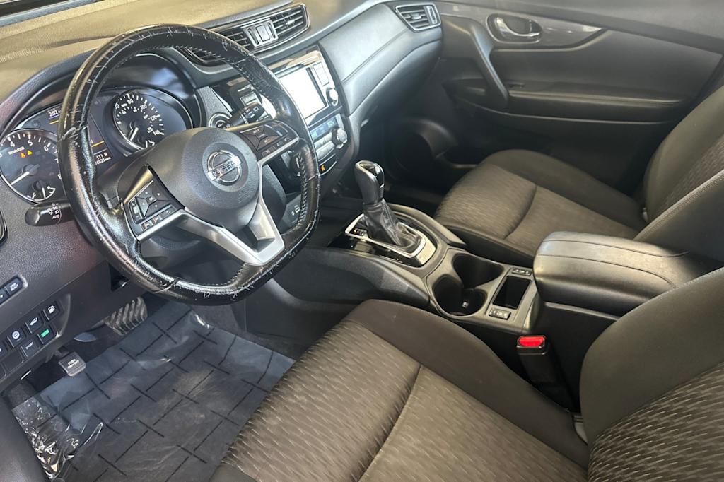 Thumbnail: 2020 Nissan Rogue - 9