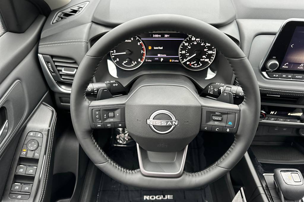 2025 Nissan Rogue SV 11