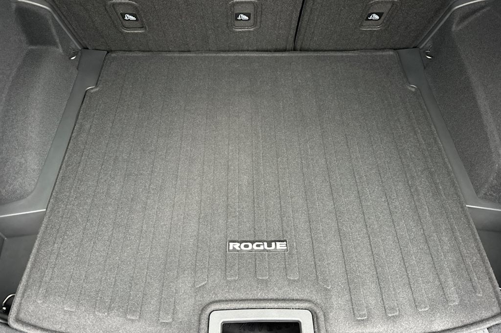 2025 Nissan Rogue SV 15