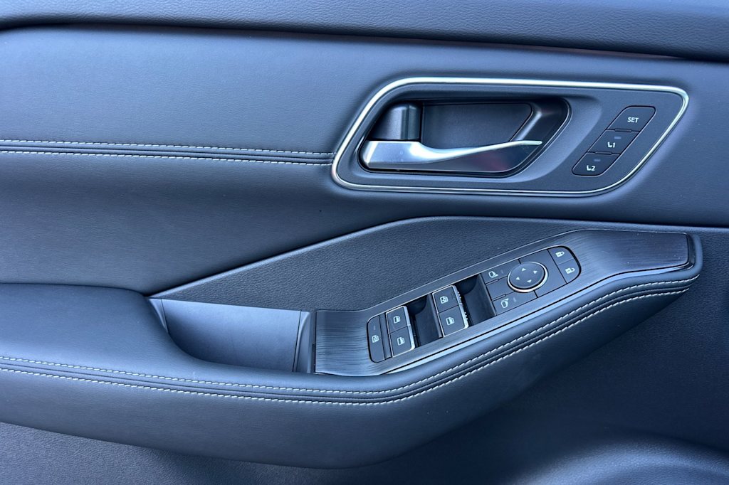 Thumbnail: 2026 Nissan Rogue - 22