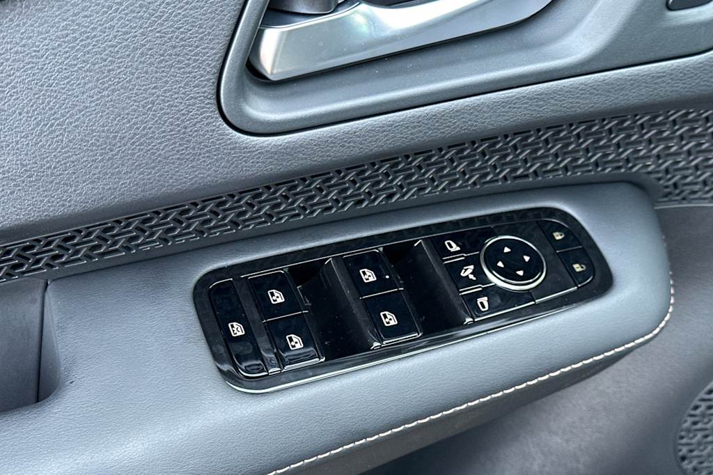 Thumbnail: 2025 Nissan Ariya - 22