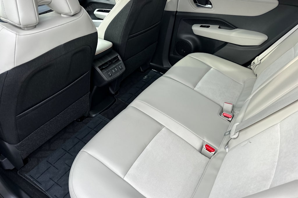 Thumbnail: 2025 Nissan Ariya - 9