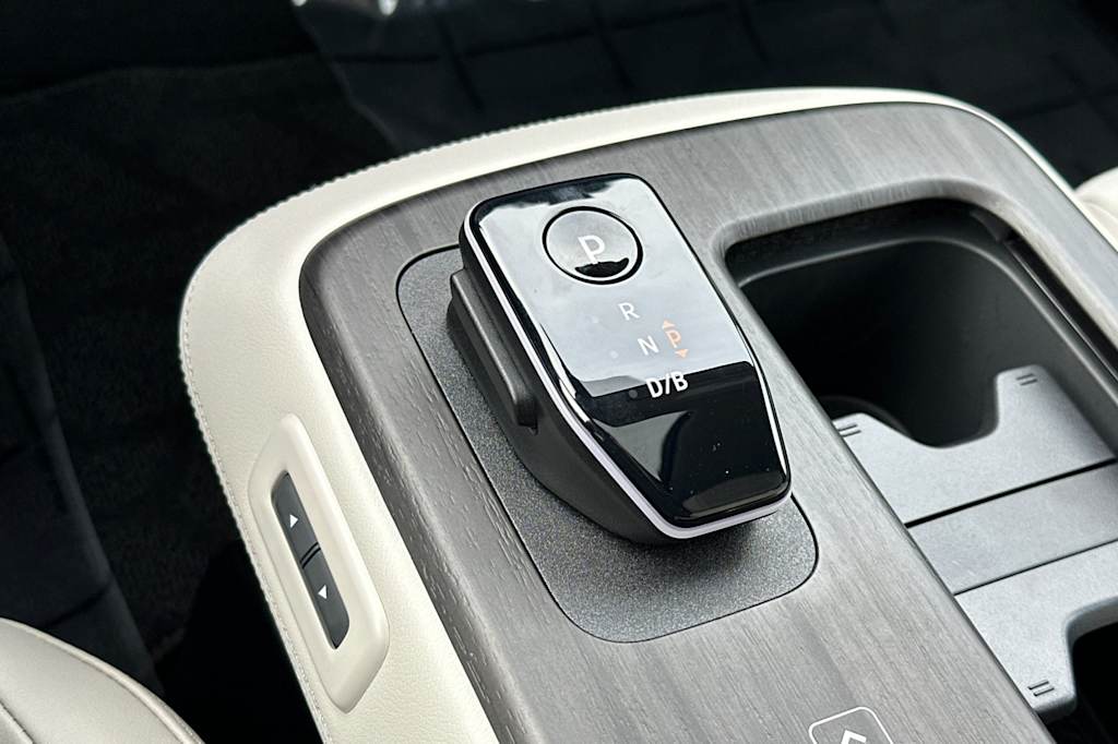 Thumbnail: 2025 Nissan Ariya - 13