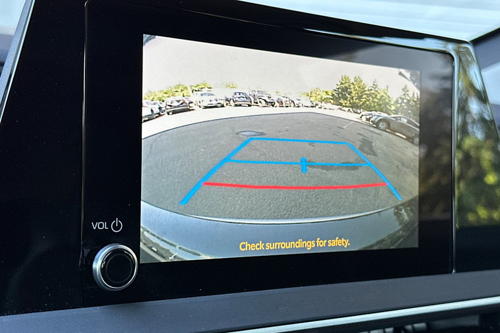 Thumbnail: 2024 Toyota Prius Prime - 24