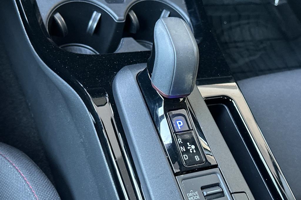 Thumbnail: 2024 Toyota Prius Prime - 13