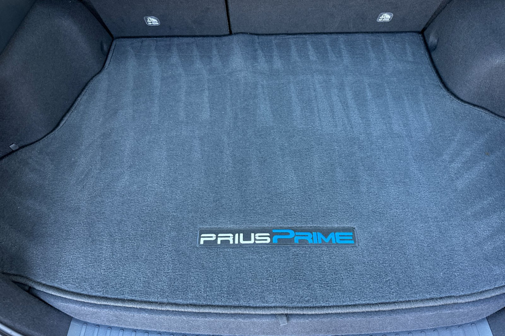 Thumbnail: 2021 Toyota Prius Prime - 7