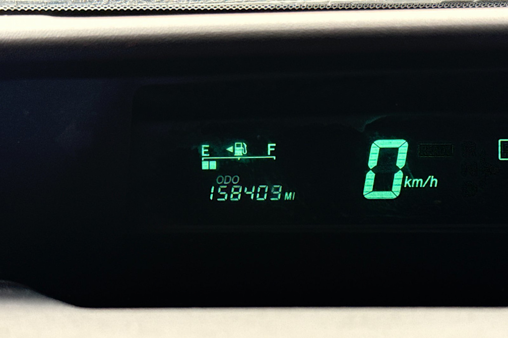 Thumbnail: 2005 Toyota Prius - 26