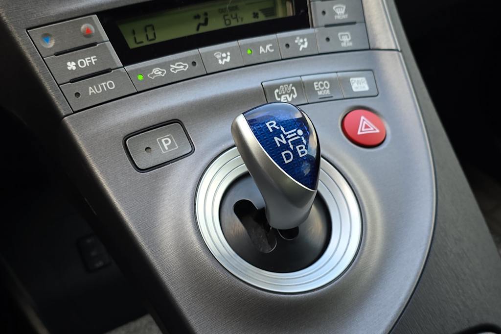 Thumbnail: 2014 Toyota Prius - 15