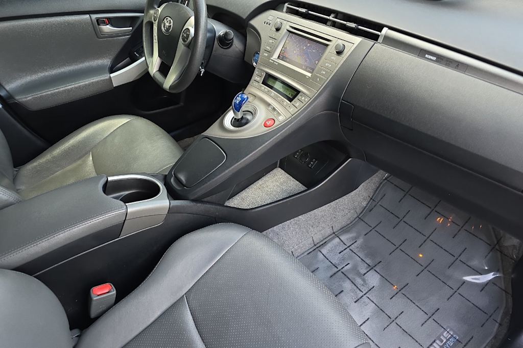 Thumbnail: 2014 Toyota Prius - 13