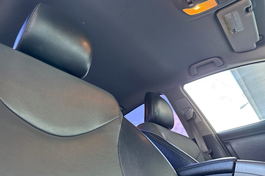Thumbnail: 2015 Toyota Prius - 22