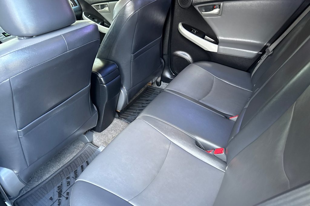 Thumbnail: 2015 Toyota Prius - 11