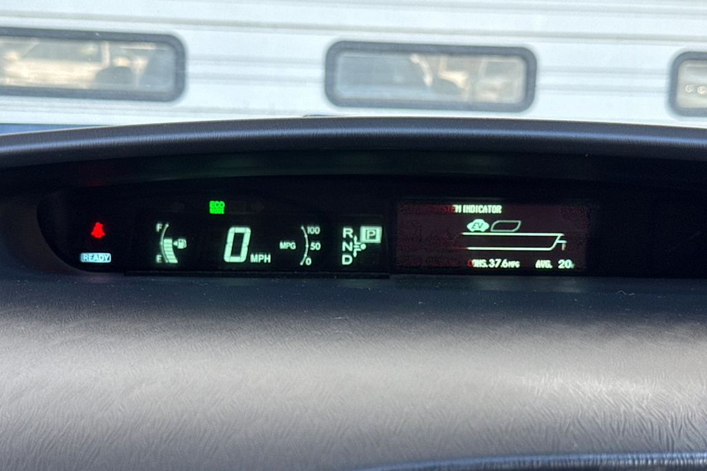 Thumbnail: 2015 Toyota Prius - 7
