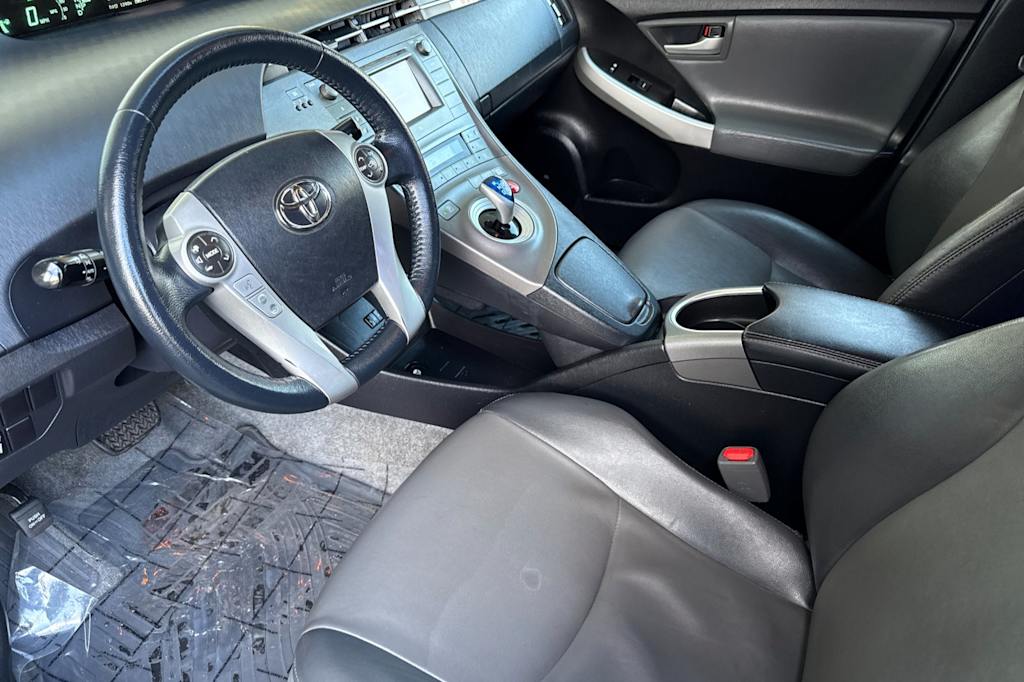 Thumbnail: 2015 Toyota Prius - 10