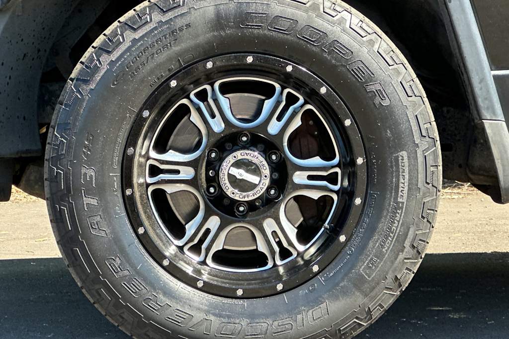 Thumbnail: 2007 Toyota FJ Cruiser - 8