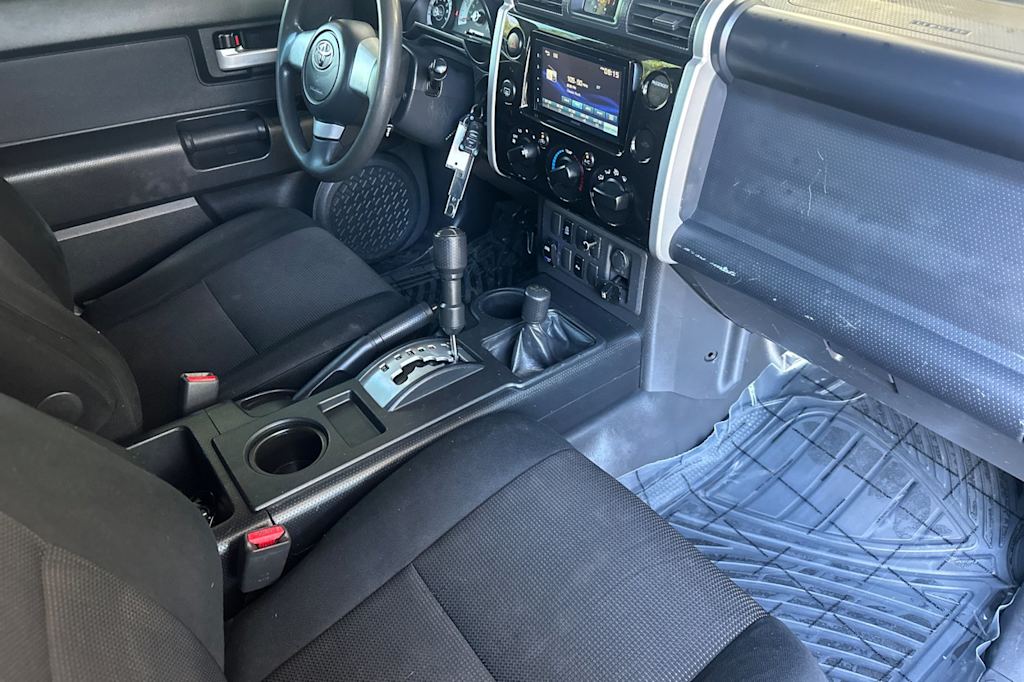 Thumbnail: 2007 Toyota FJ Cruiser - 7