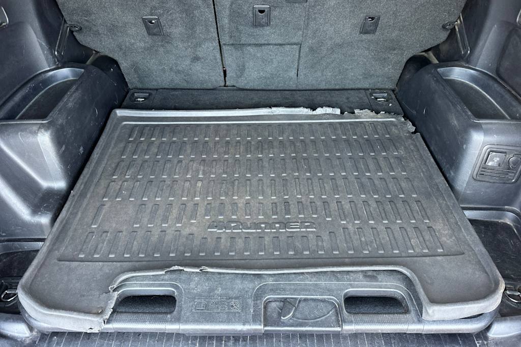 Thumbnail: 2018 Toyota 4Runner - 16