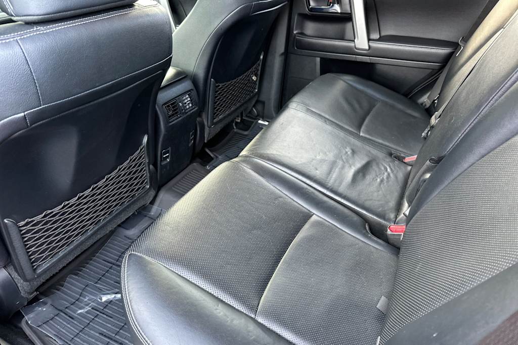 Thumbnail: 2018 Toyota 4Runner - 10