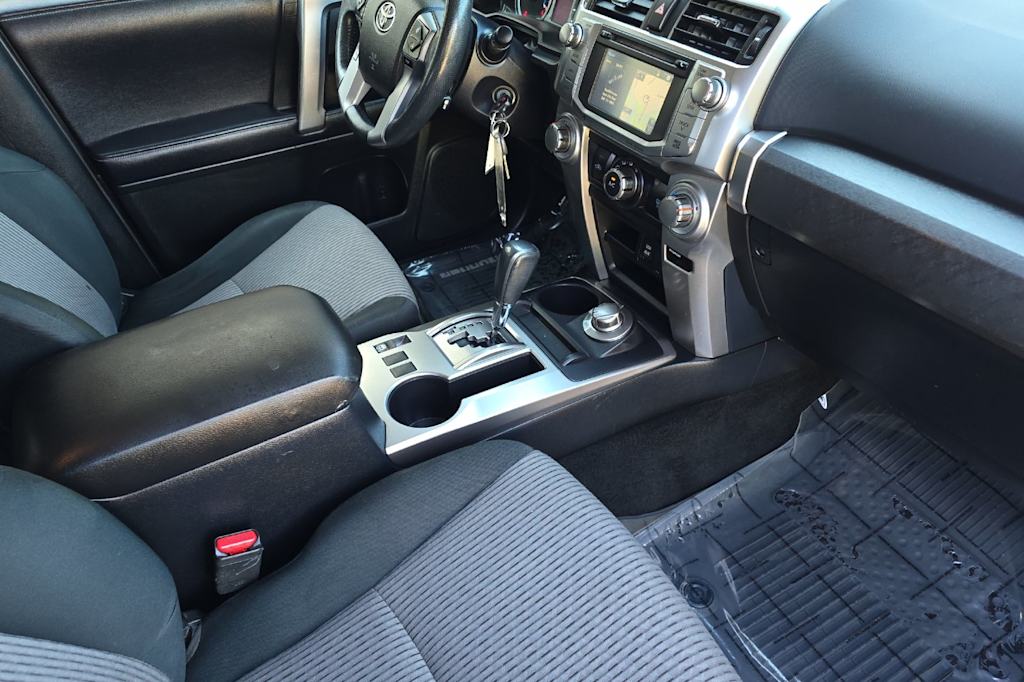 Thumbnail: 2019 Toyota 4Runner - 12