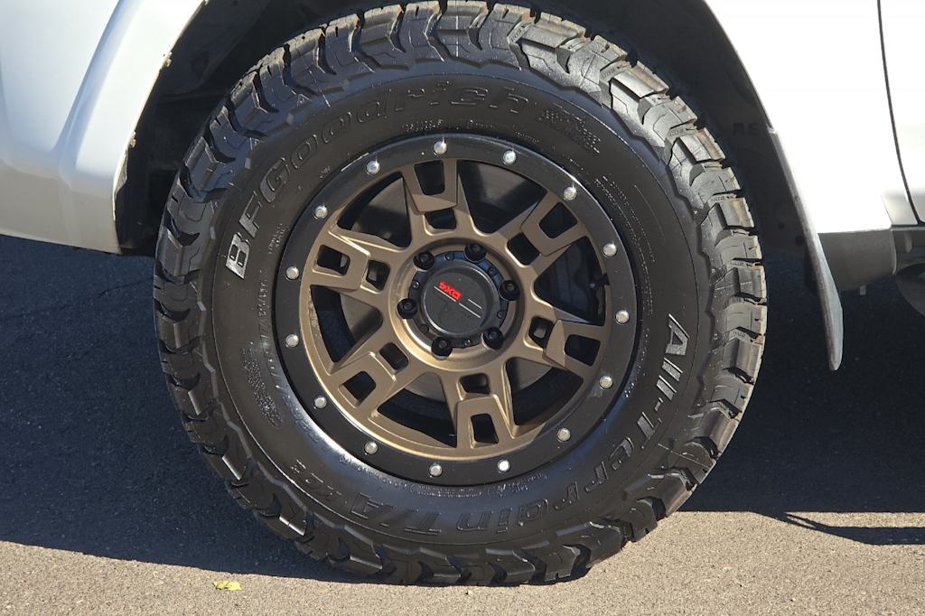 Thumbnail: 2019 Toyota 4Runner - 7
