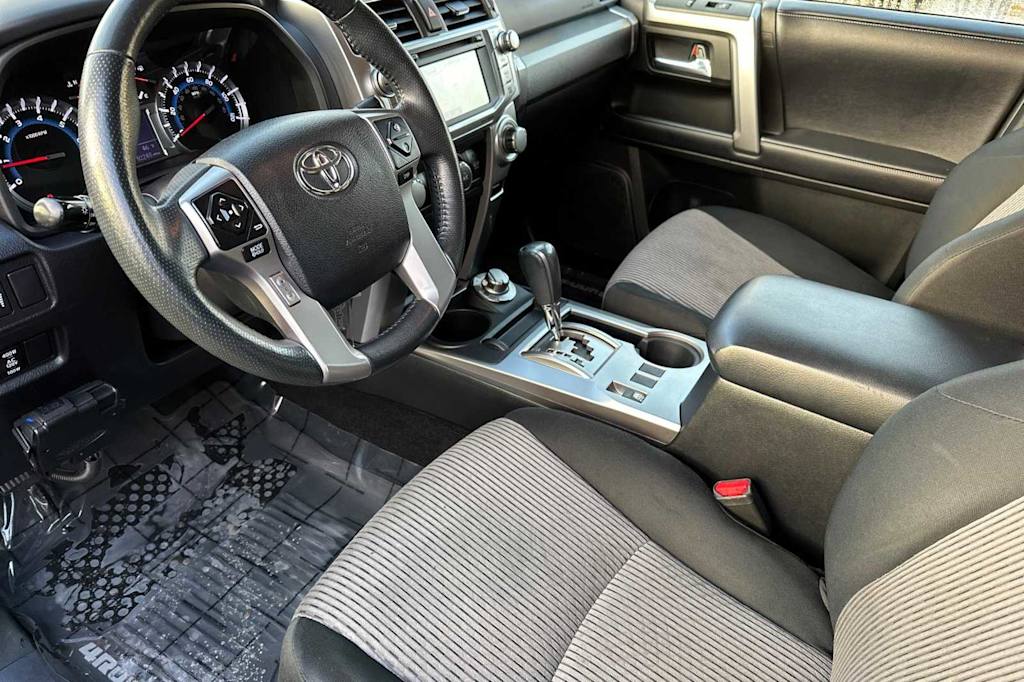 2018 Toyota 4Runner SR5 9