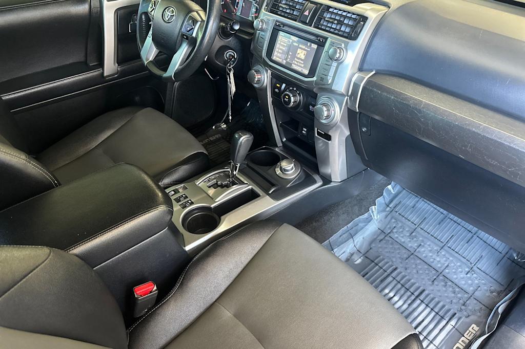 Thumbnail: 2018 Toyota 4Runner - 12