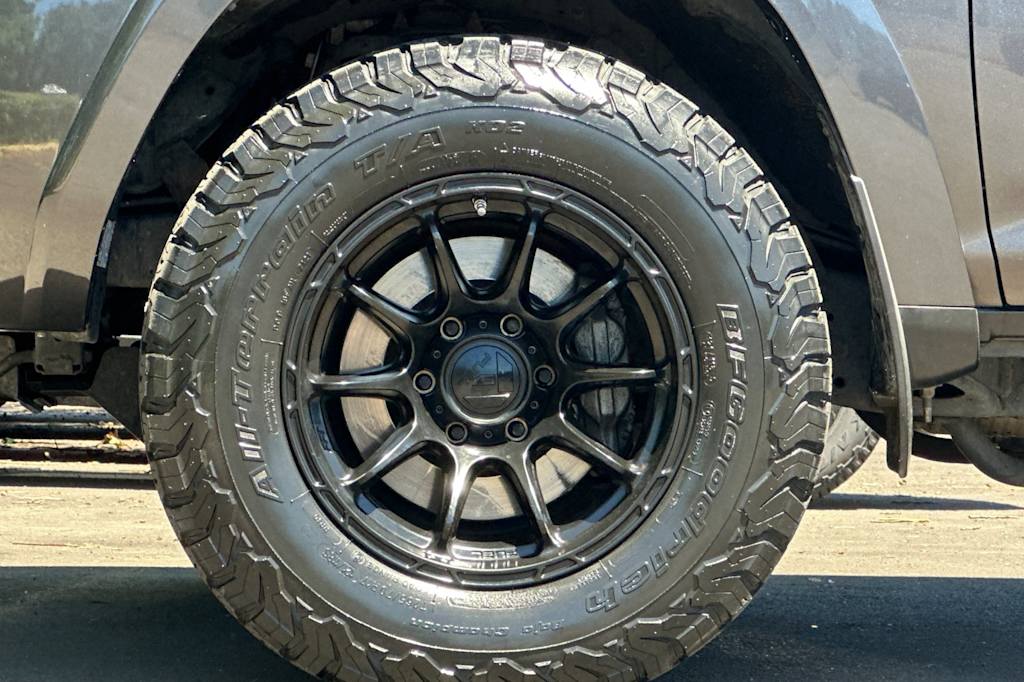 Thumbnail: 2018 Toyota 4Runner - 7