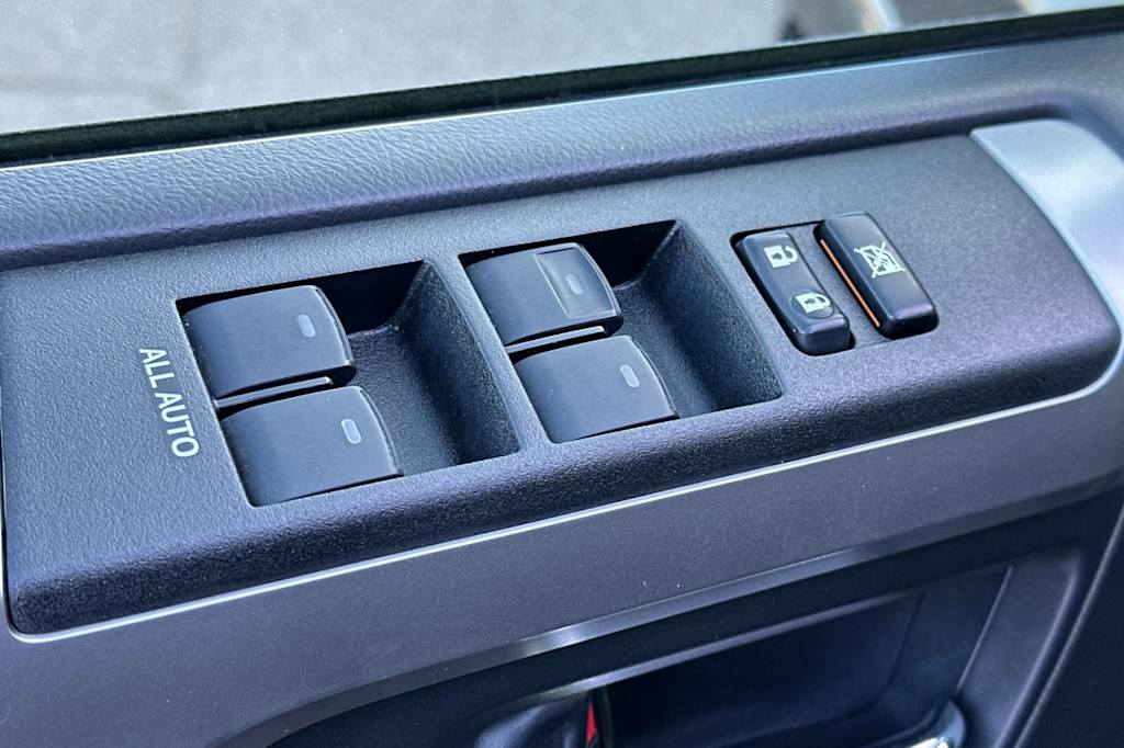 2020 Toyota 4Runner SR5 22