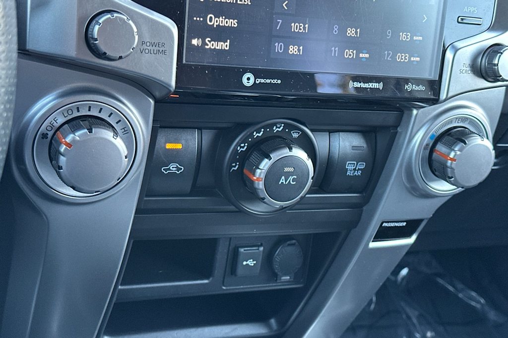 2020 Toyota 4Runner SR5 26