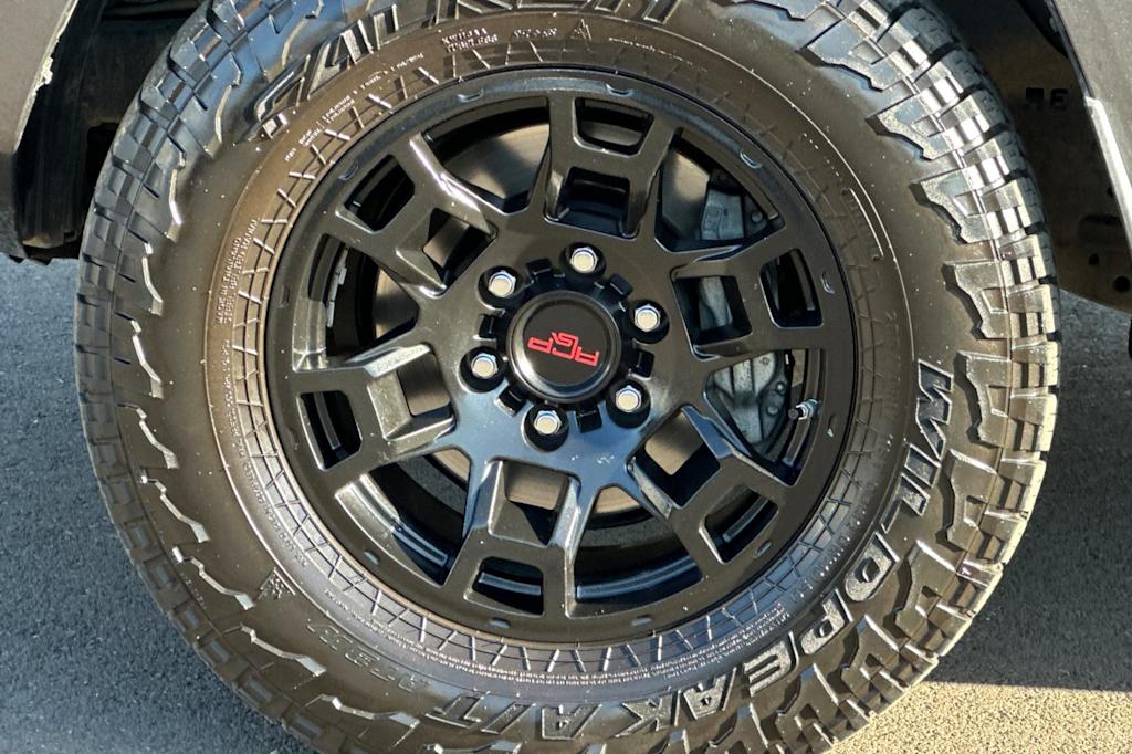 2020 Toyota 4Runner SR5 8