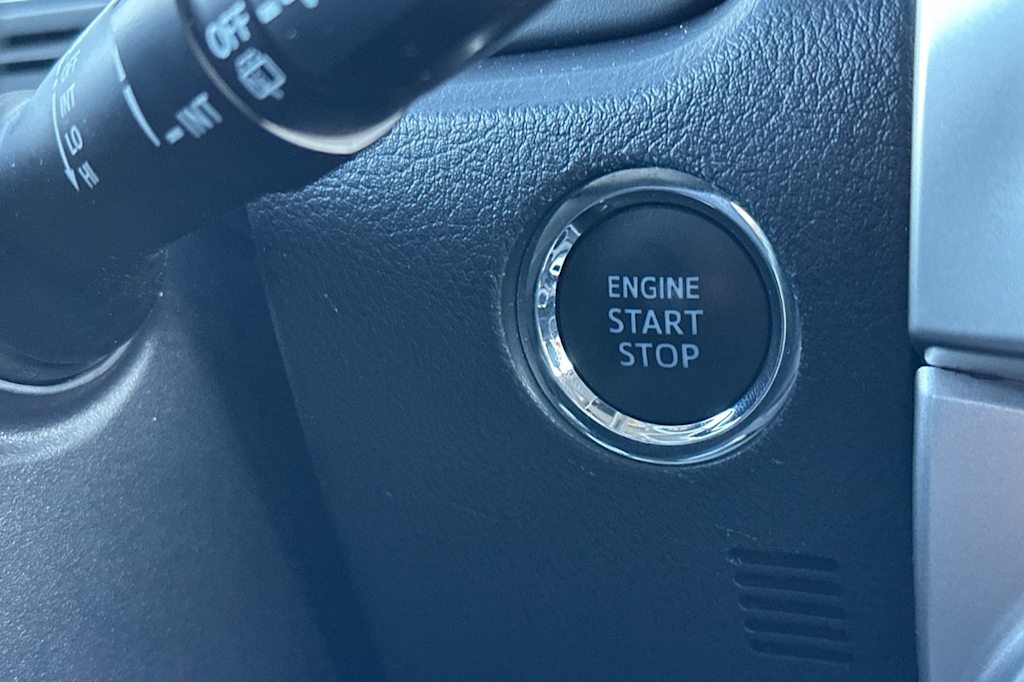 2020 Toyota 4Runner SR5 27