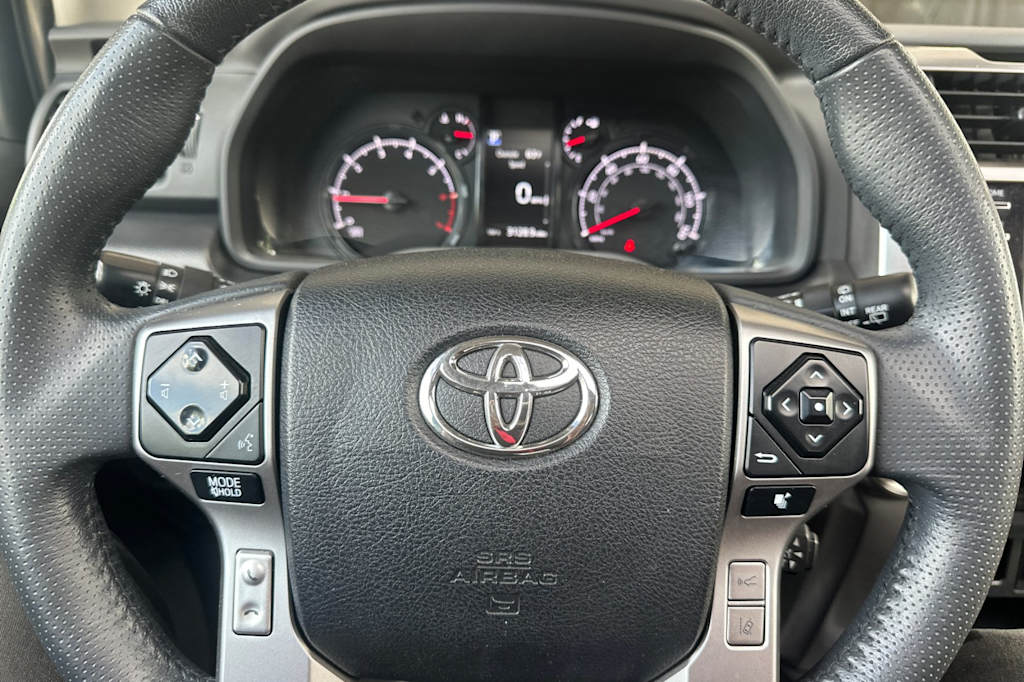 Thumbnail: 2021 Toyota 4Runner - 28