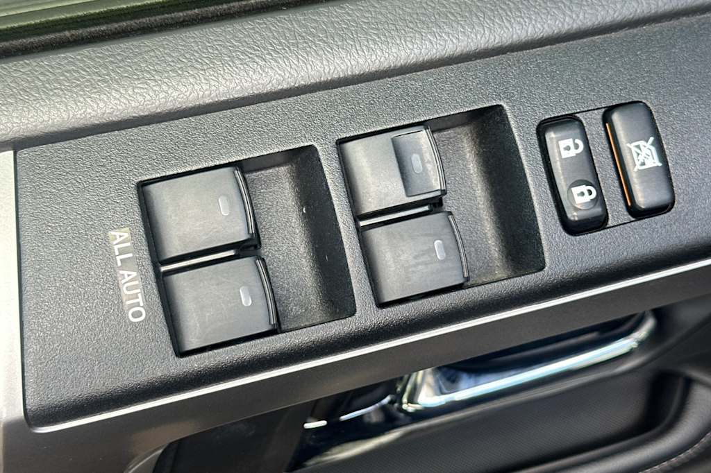 Thumbnail: 2021 Toyota 4Runner - 22