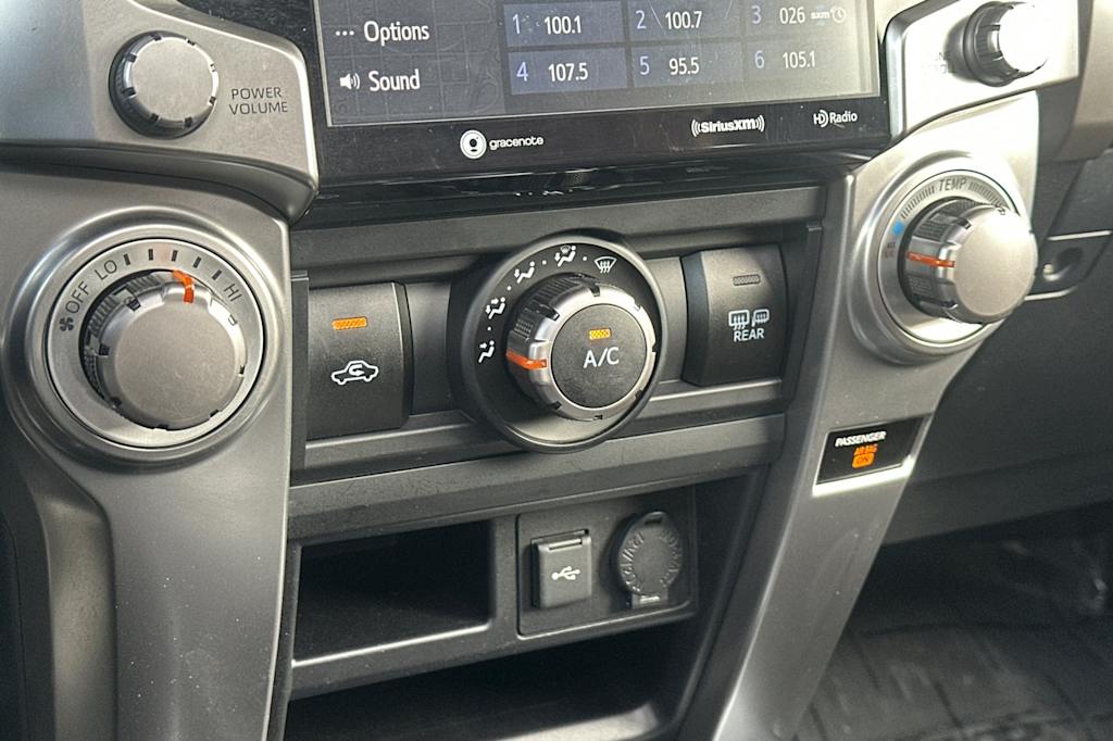 Thumbnail: 2021 Toyota 4Runner - 26