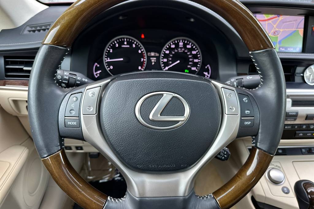 Thumbnail: 2013 Lexus ES - 26