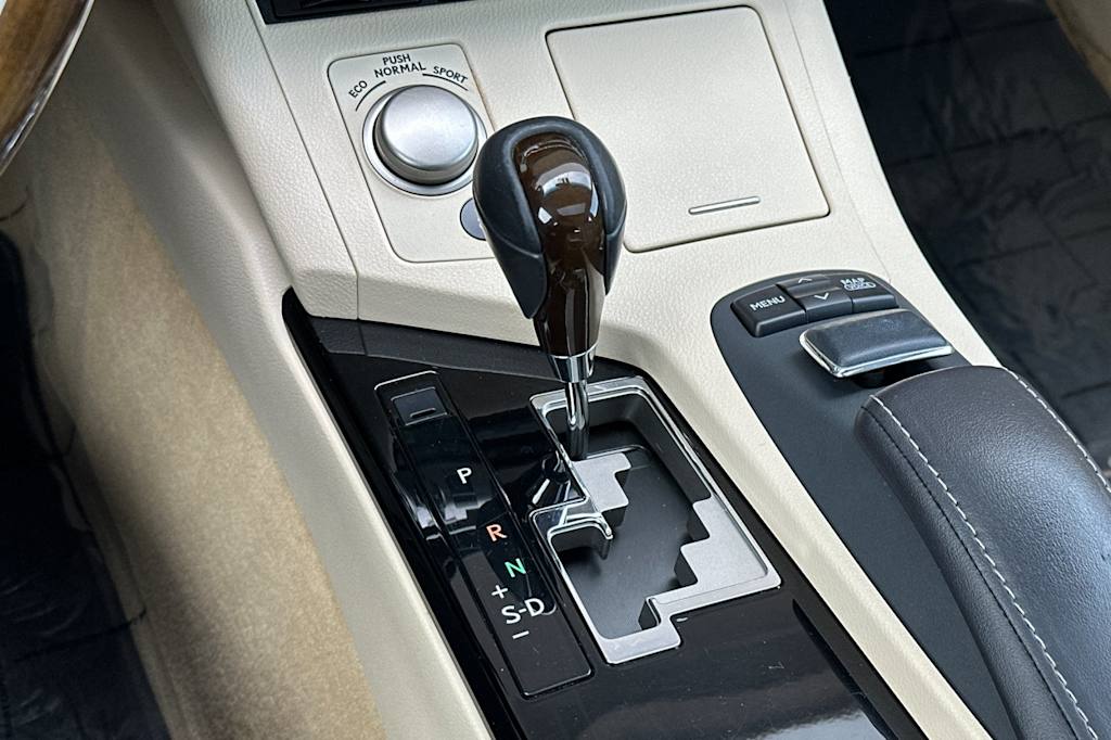 Thumbnail: 2013 Lexus ES - 13