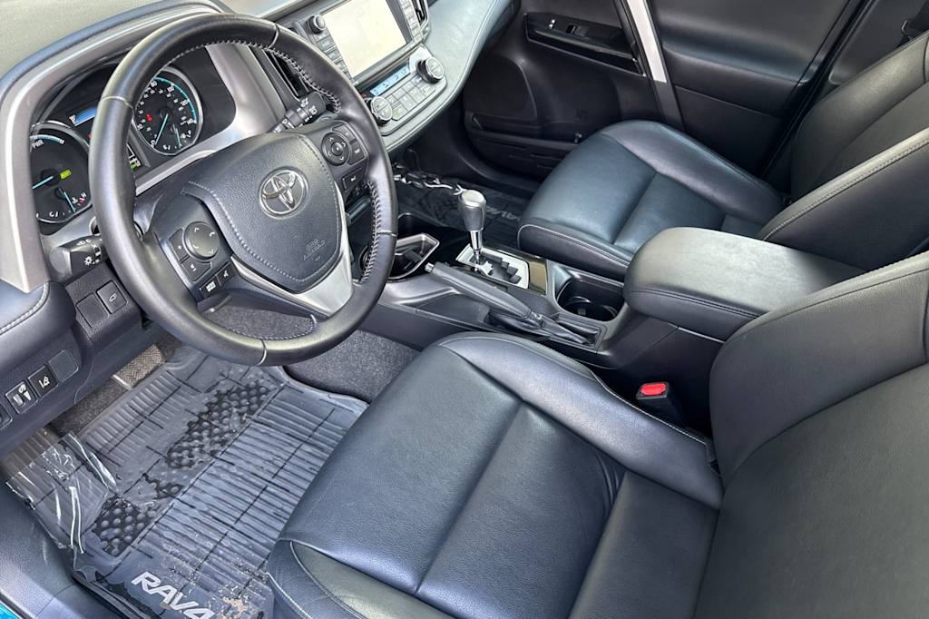 Thumbnail: 2016 Toyota RAV4 - 10